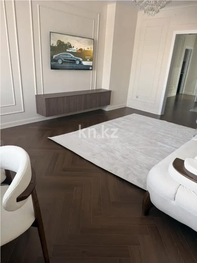 Продажа 4-комнатной квартиры, 122 м² - Аренда квартир помесячно в Карагандинской области фото 1 из 9