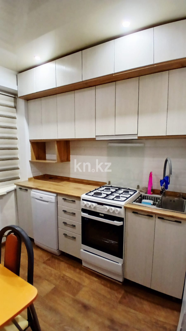 Аренда 2-комнатной квартиры, 44 м² - Аренда офисных и торговых помещений в Темиртау фото 1 из 7