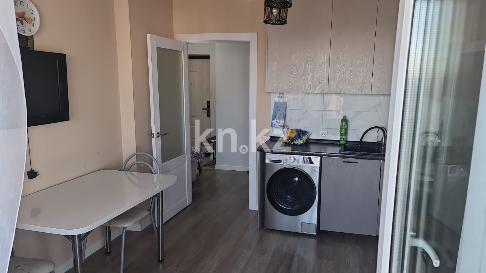Аренда 3-комнатной квартиры, 86 м² - Аренда квартир помесячно в Казахстане фото 1 из 12