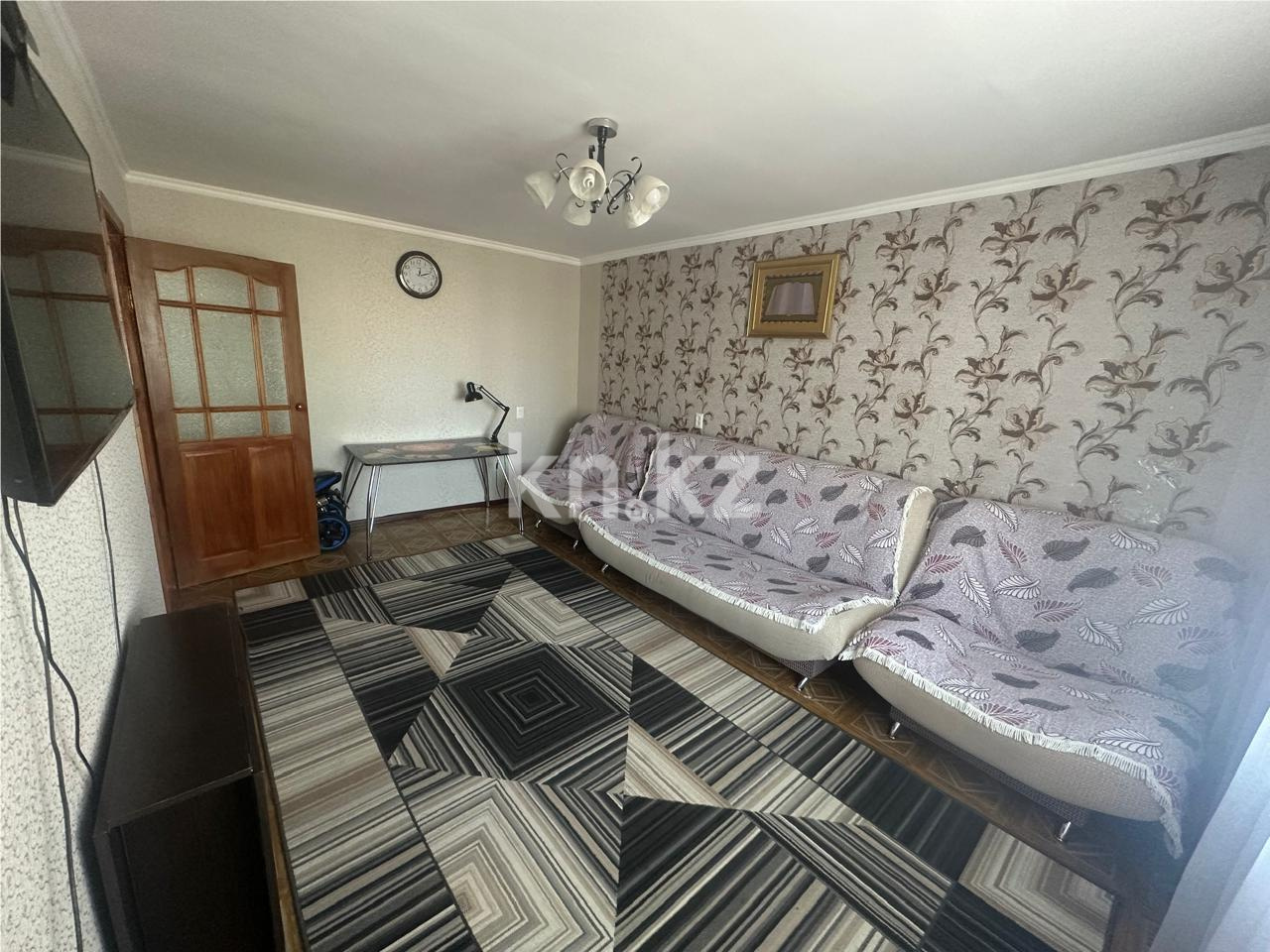 Продажа 3-комнатной квартиры, 62 м², мкр-н Мамраева (Восток-5) - Продажа  трехкомнатных квартир в Караганде фото 1 из 16