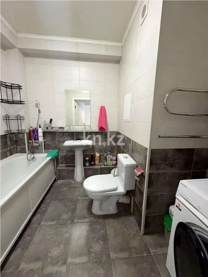 Продажа 2-комнатной квартиры, 53.5 м² в Алматы - фото 4