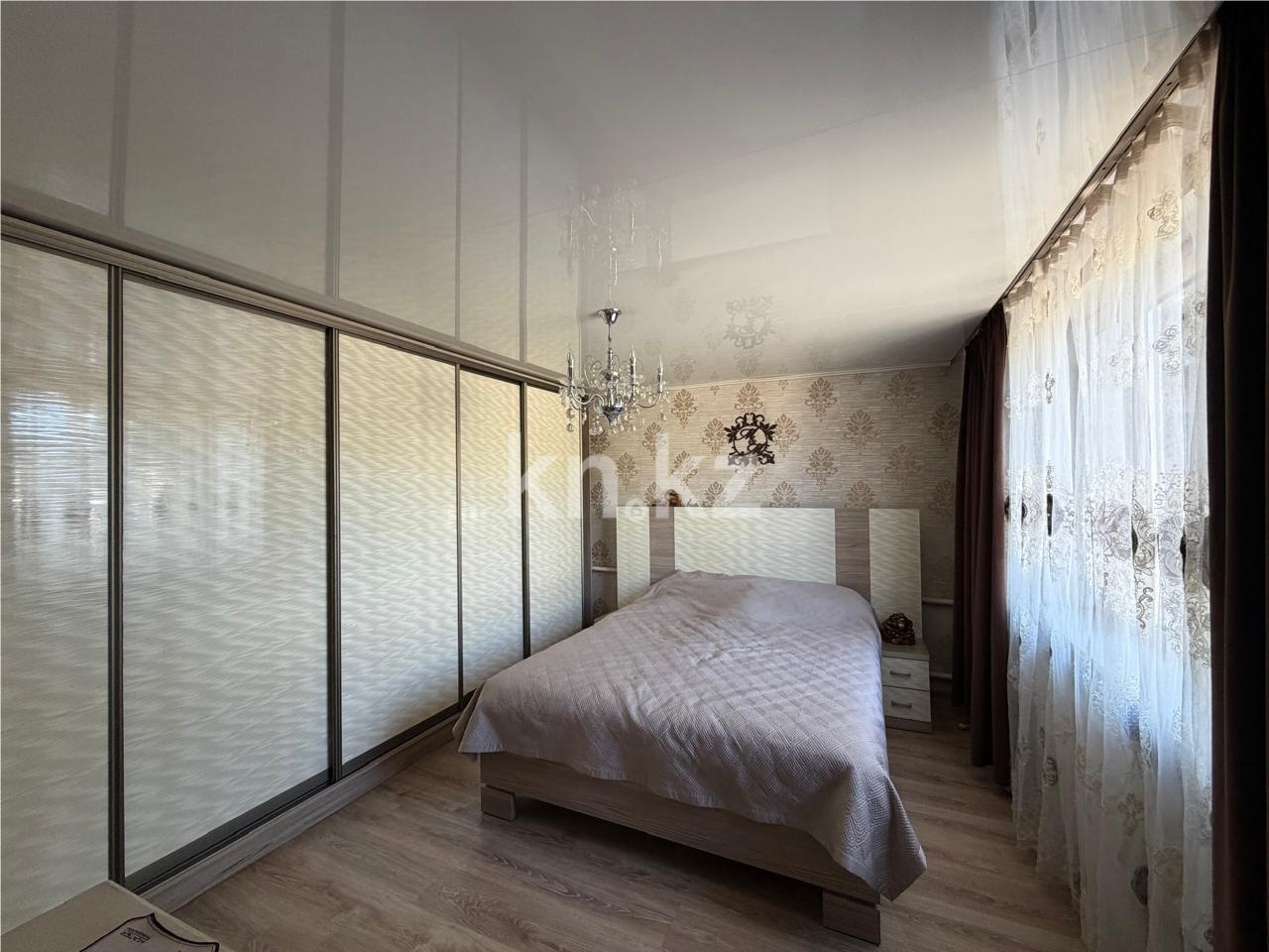 Продажа 5-комнатного дома, 120 м² - Продажа домов, коттеджей в Караганде - страница 2 фото 3 из 19
