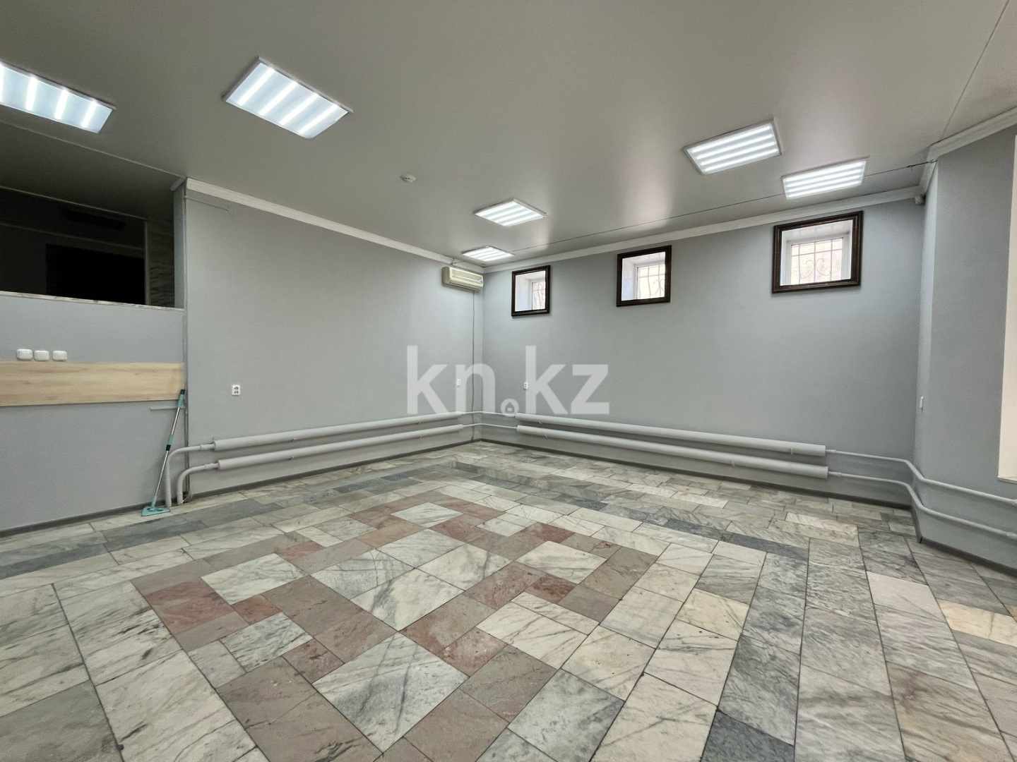 Аренда , ул. Ермекова - Аренда офисных и торговых помещений в Караганде с фото фото 2 из 15