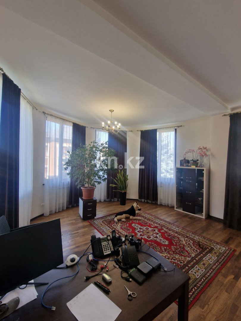 Продажа 7-комнатного дома, 680 м² - Продажа домов, коттеджей в Алматы фото 16 из 34