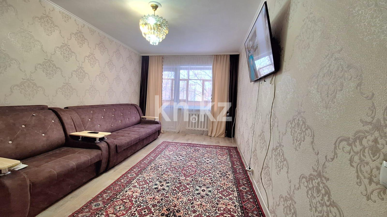 Продажа 3-комнатной квартиры, 62 м², мкр-н 16 - Продажа квартир в Караганде фото 1 из 11