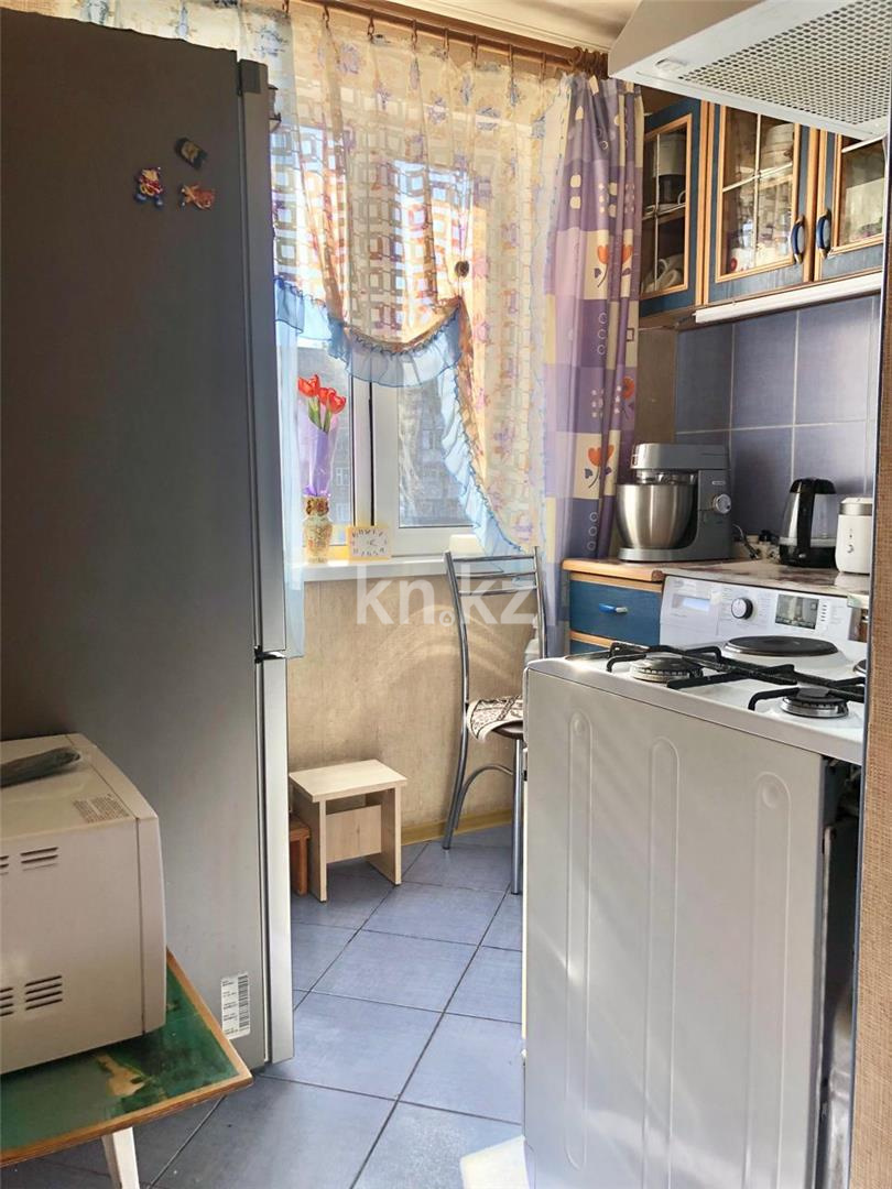 Продажа 3-комнатной квартиры, 63 м², мкр-н 14 в Караганде - фото 7