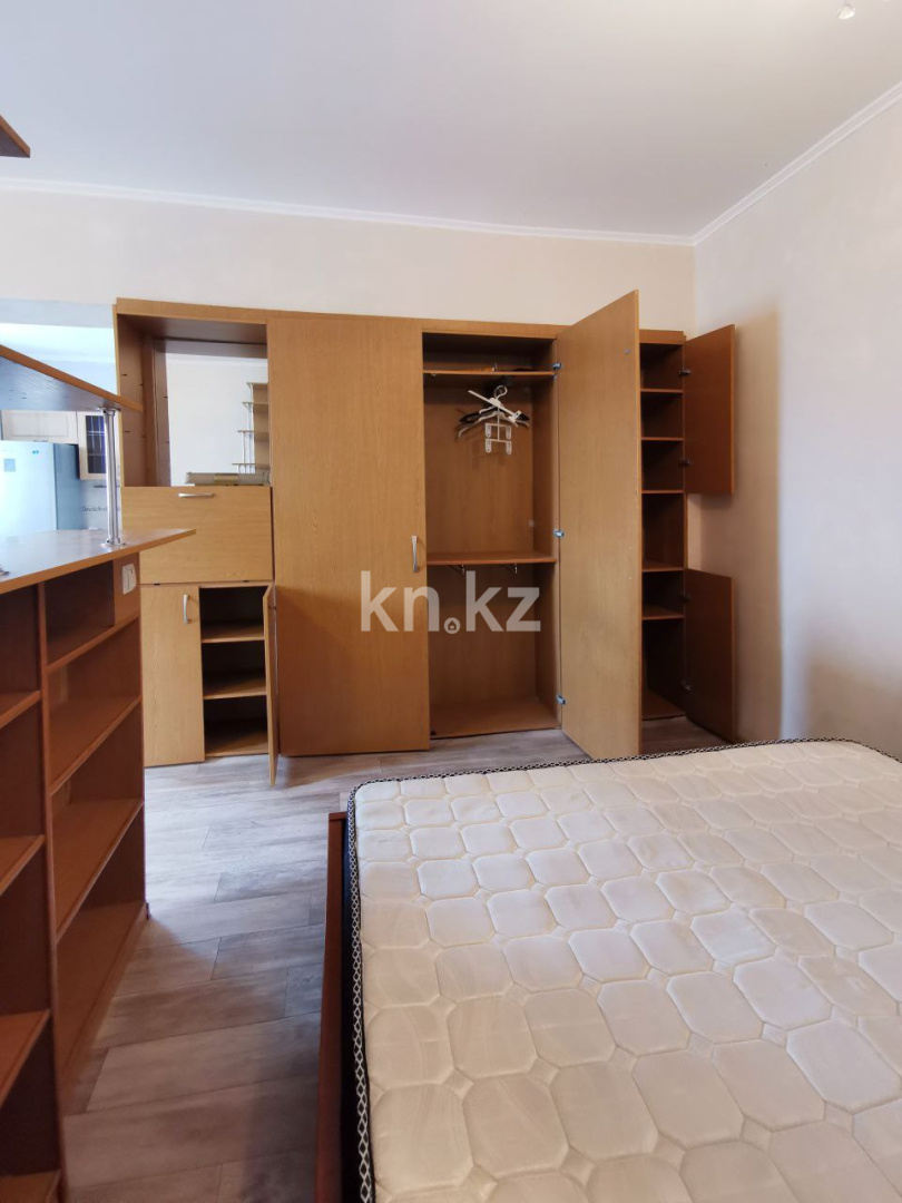 Аренда 1-комнатной квартиры, 33 м² - Аренда однокомнатных квартир помесячно в Алматы фото 8 из 23