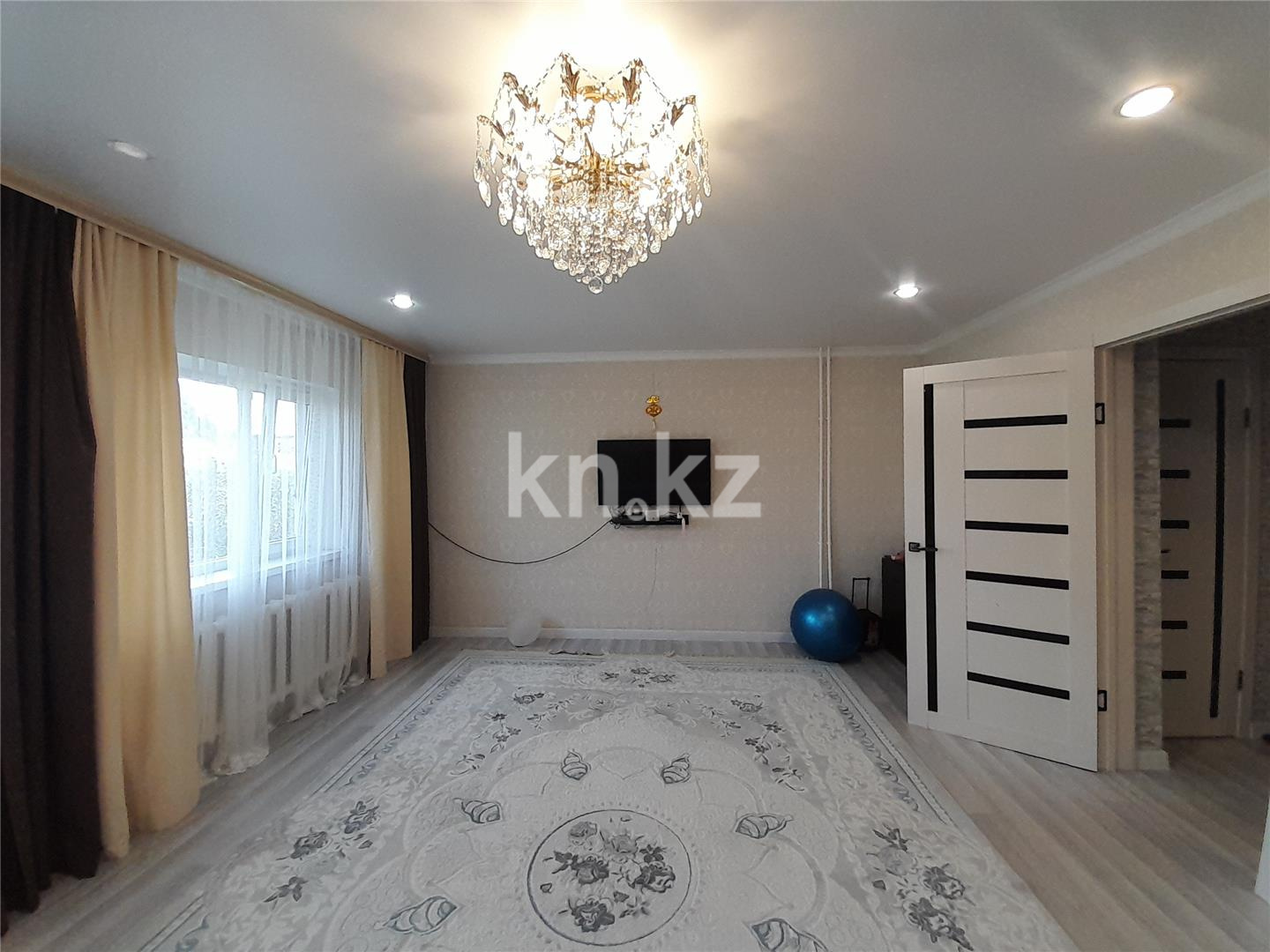 Продажа 4-комнатного дома, 155.8 м² - Продажа домов, коттеджей в Казахстане - страница 2 фото 3 из 25