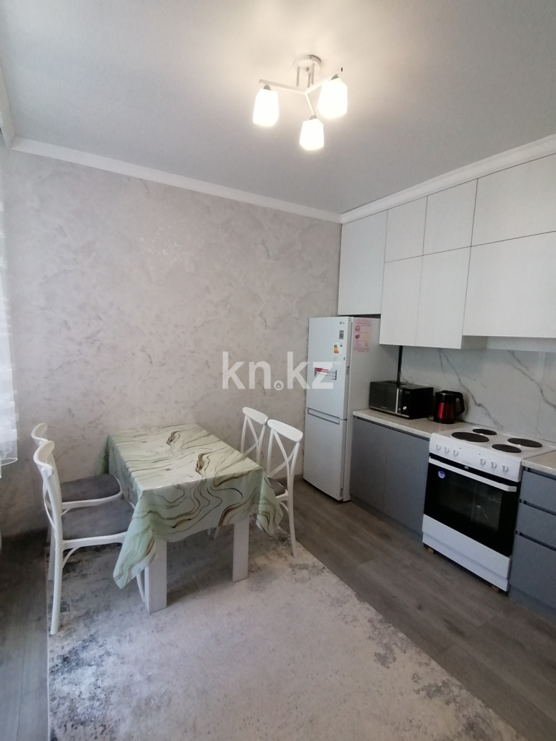 Аренда 1-комнатной квартиры посуточно, 50 м², ул. Байтурсынова, дом  16 - ул. Жургенова - Аренда  однокомнатных квартир посуточно в Астане с фото фото 4 из 5