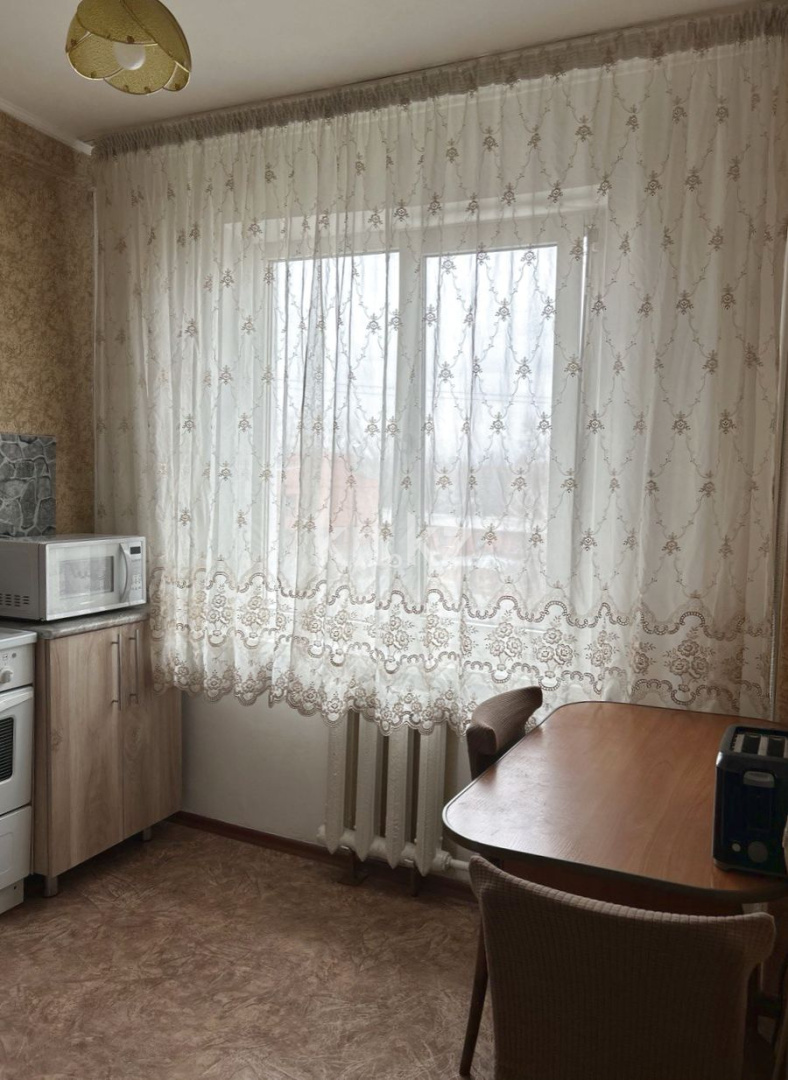 Продажа 1-комнатной квартиры, 31 м², пр. Назарбаева, дом  63/1 - Продажа квартир в Усть-Каменогорске фото 8 из 19