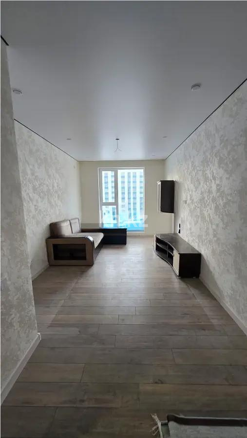 Продажа 1-комнатной квартиры, 38 м² в Астане