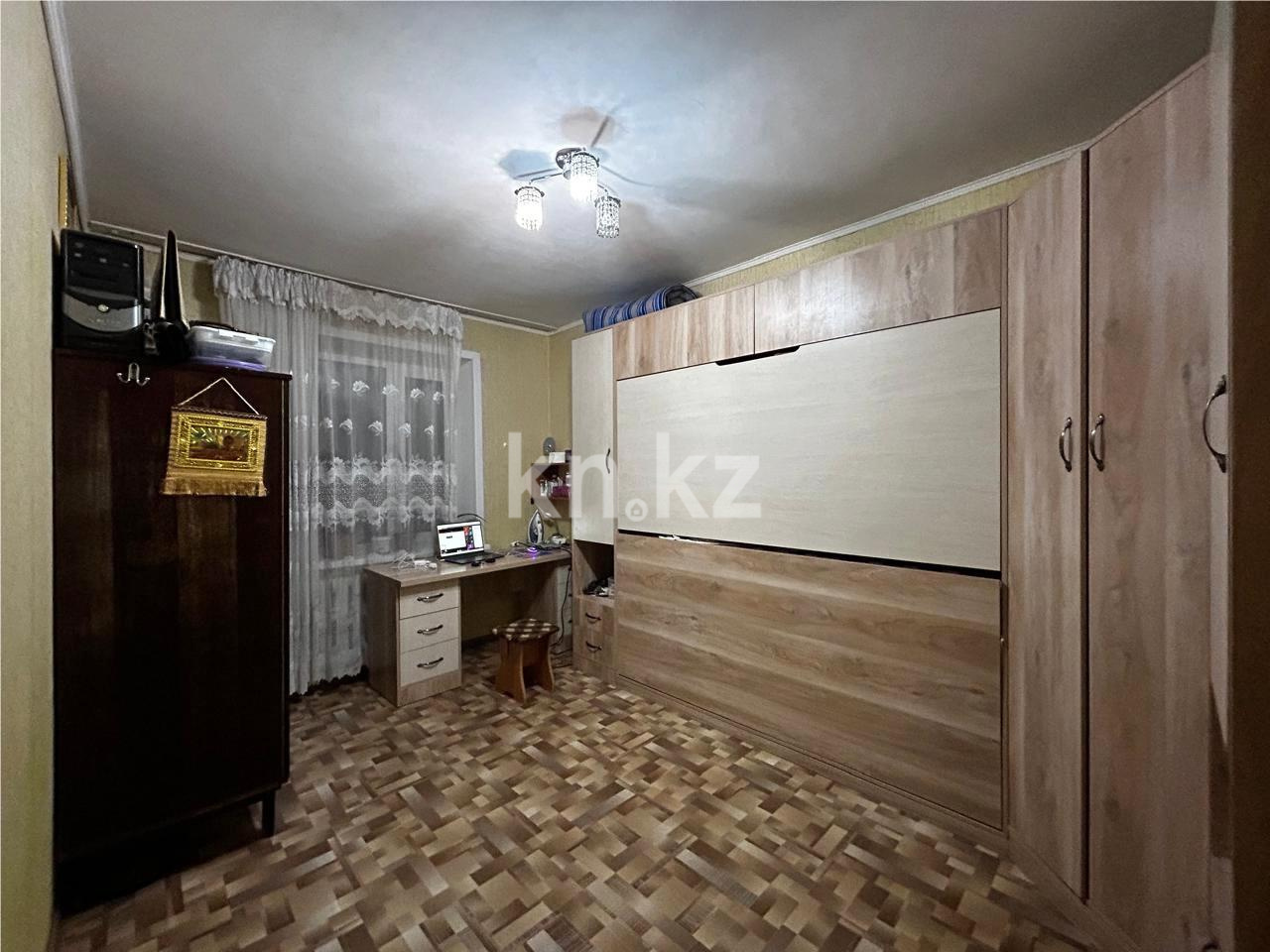 Продажа 3-комнатной квартиры, 65 м², ул. Гапеева - Продажа  трехкомнатных квартир в Караганде фото 4 из 15