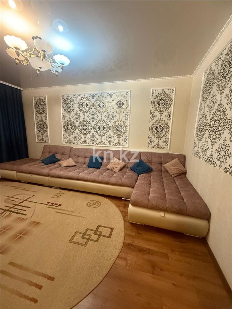 Продажа 3-комнатной квартиры, 82 м², ул. Сарыарка - Продажа  трехкомнатных квартир в Караганде фото 1 из 20