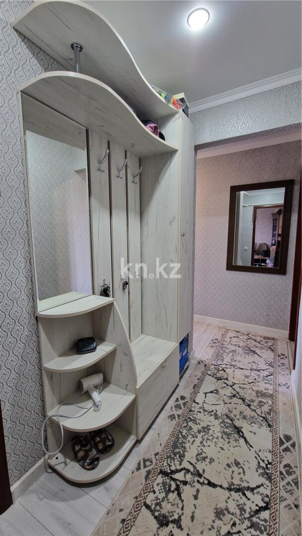 Продажа 4-комнатной квартиры, 80 м² в Караганде