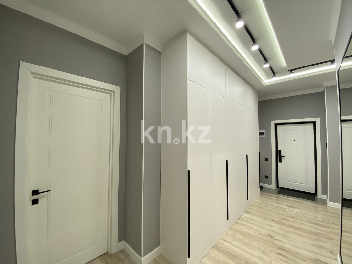 Продажа 3-комнатной квартиры, 104.3 м² - Недвижимость в Казахстане фото 9 из 19