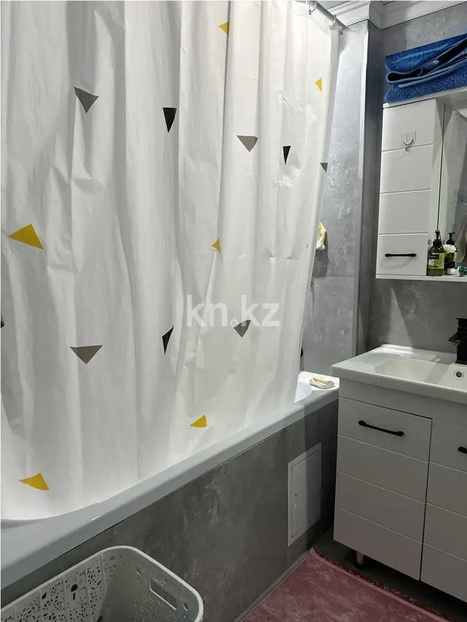 Продажа 2-комнатной квартиры, 64 м², мкр-н Аккент, дом  22 в Алматы - фото 3