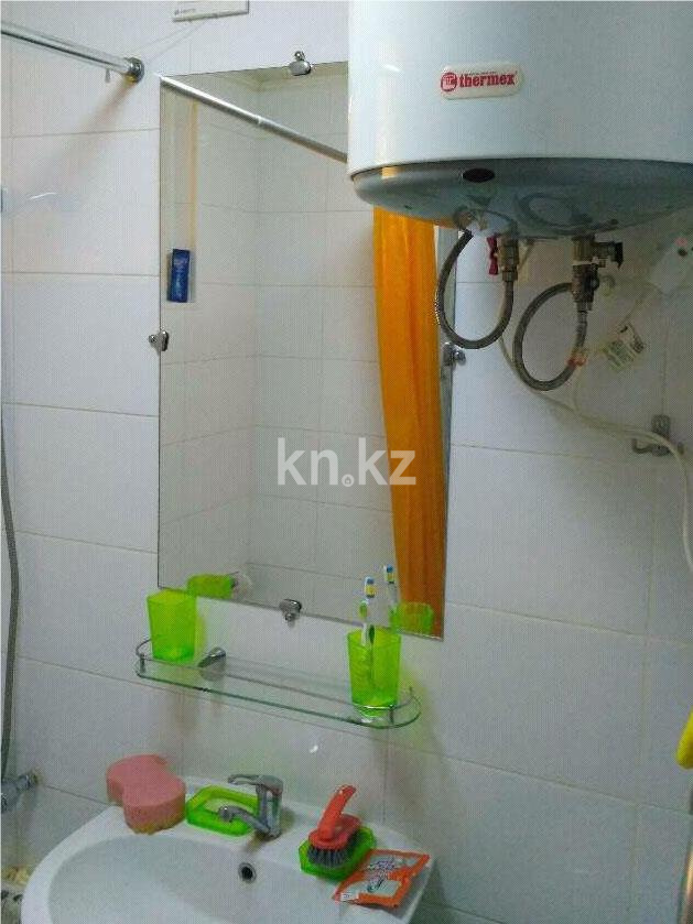 Продажа 3-комнатной квартиры, 55 м², пр. Бухар-жырау в Караганде - фото 7