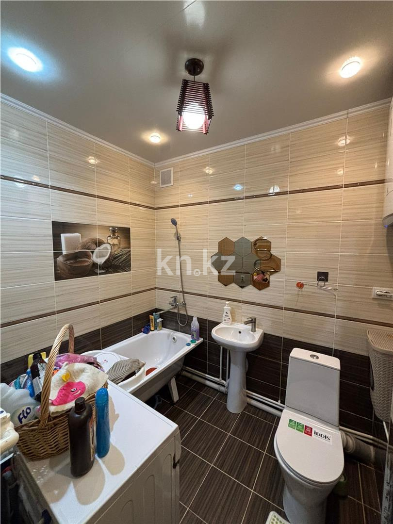 Продажа 3-комнатной квартиры, 80 м², ул. Сарыарка - Продажа квартир в Караганде фото 9 из 11