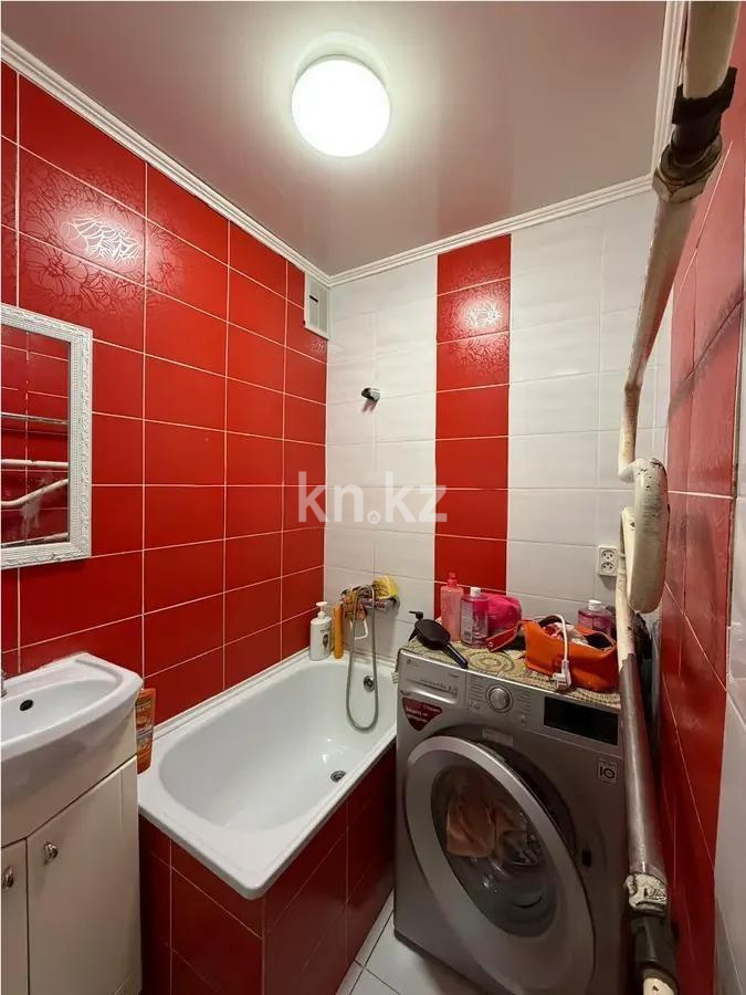 Продажа 3-комнатной квартиры, 63 м², пр. Строителей, дом  18 - Продажа квартир в Караганде фото 6 из 7