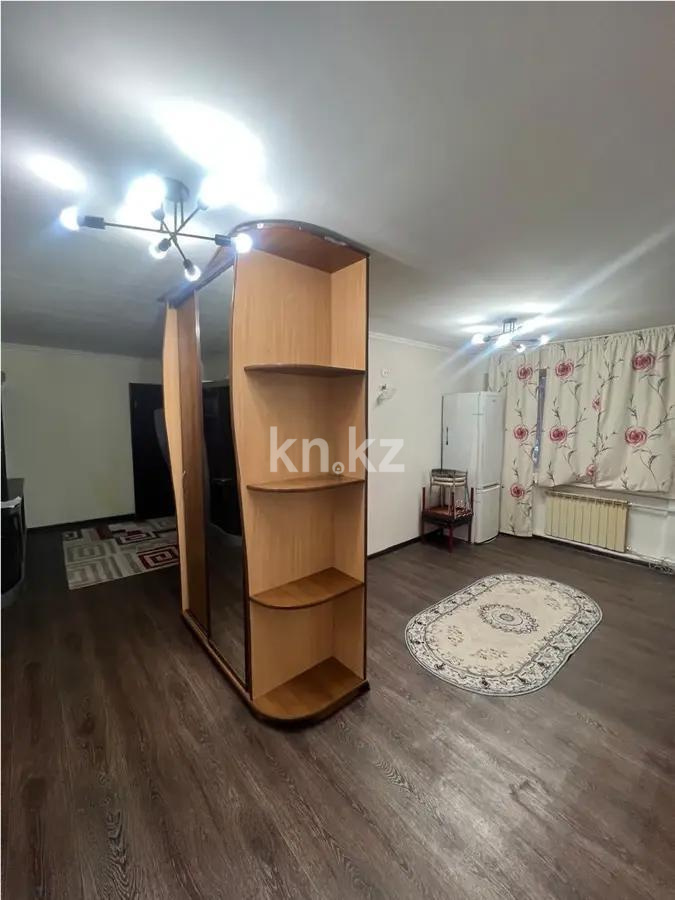 Продажа 4-комнатной квартиры, 68 м² - Продажа квартир от собственников в Караганде - страница 2 фото 2 из 3