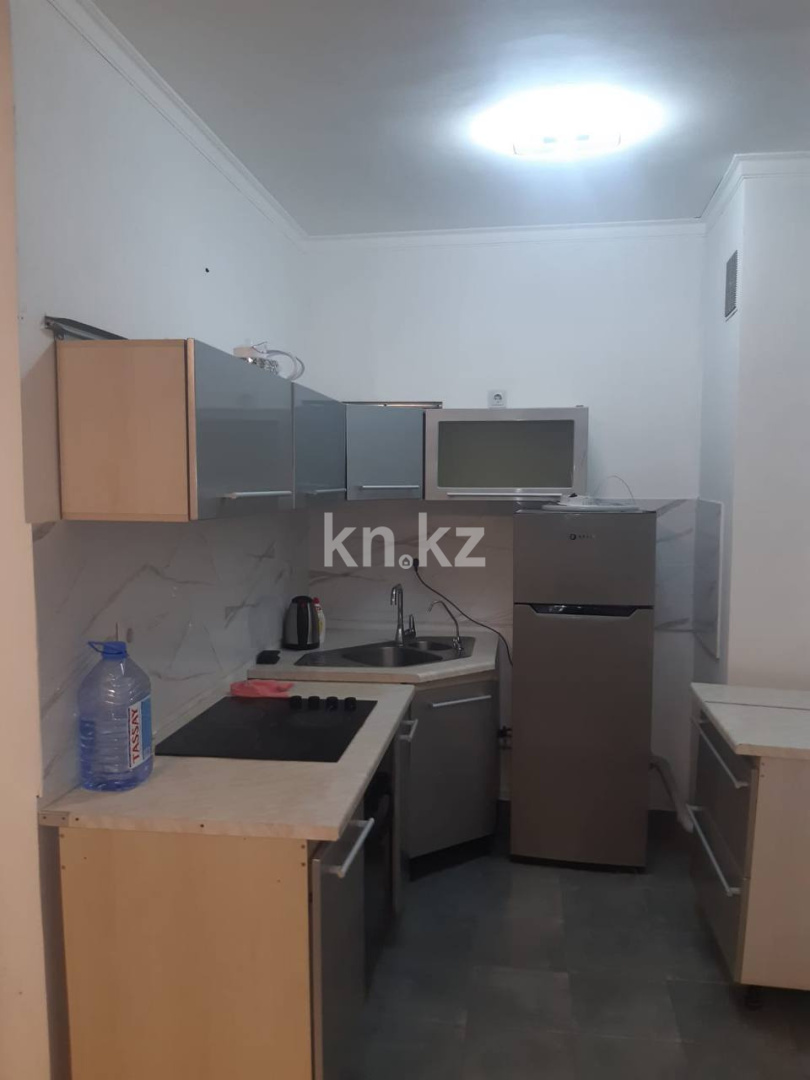 Аренда 3-комнатной квартиры, 81 м² - Аренда  трехкомнатных квартир помесячно в Астане фото 1 из 10