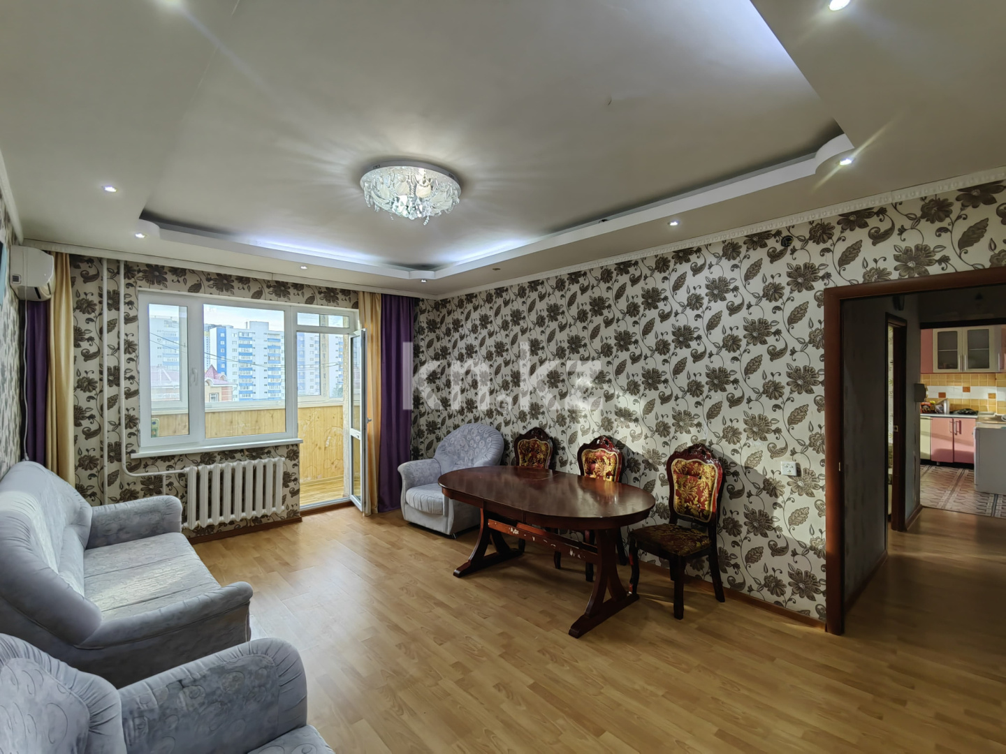 Продажа 3-комнатной квартиры, 81 м², пр. Шахтеров, дом  70 - Продажа квартир в Караганде фото 1 из 38