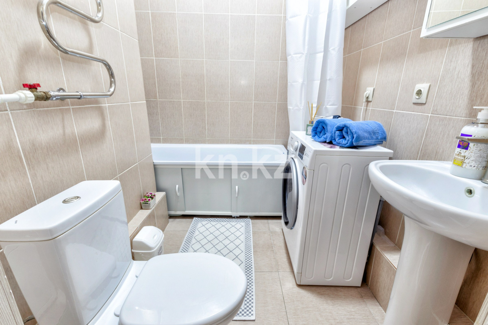 Аренда 2-комнатной квартиры посуточно, 65 м², пр. Кабанбай батыра, дом  60/11 - ул. Гейдара Алиева - Аренда квартир посуточно в Астане без посредников фото 11 из 12