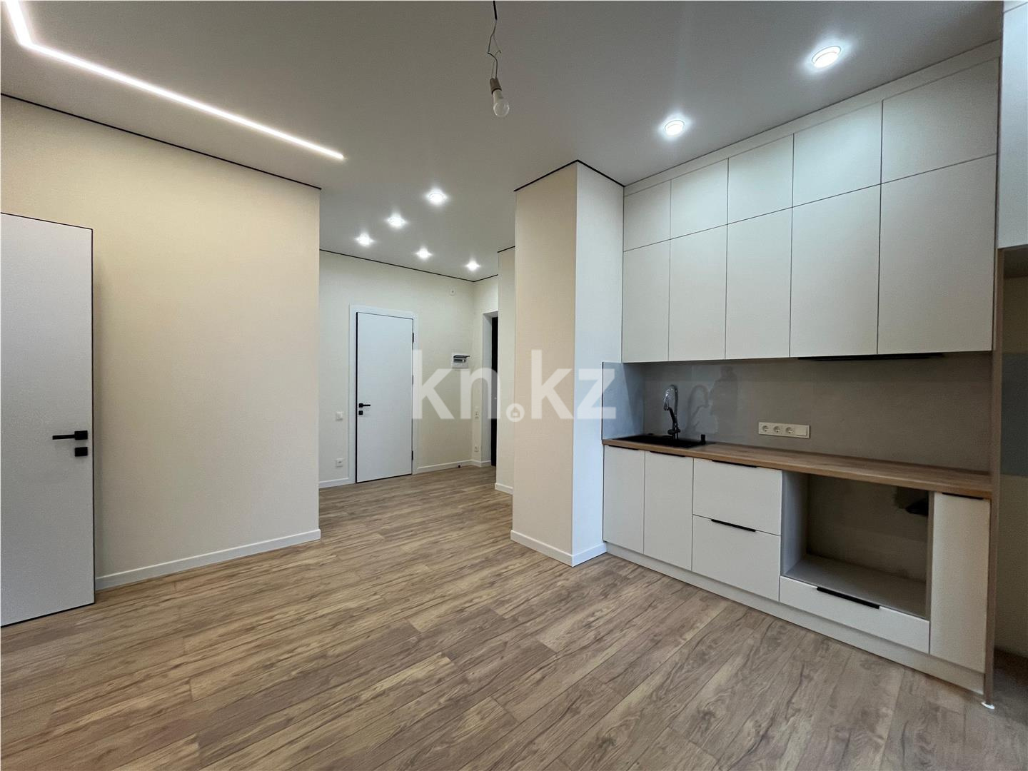 Продажа 2-комнатной квартиры, 44 м², ул. Ашимова, дом  7/1 в Караганде - фото 2