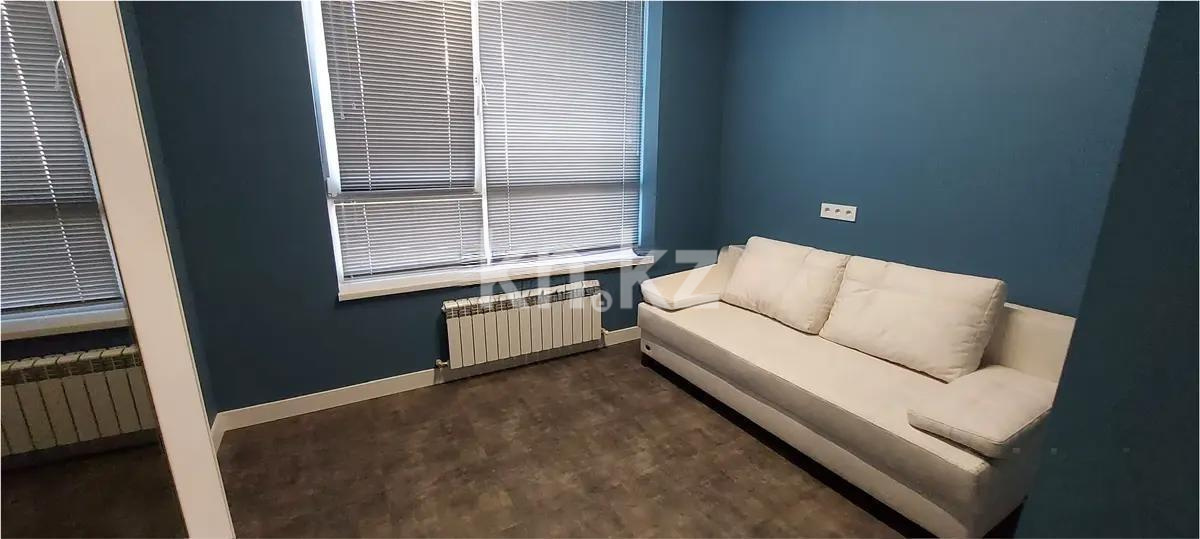 Продажа 3-комнатной квартиры, 70 м², ул. Утеген батыра, дом  11в в Алматы - фото 3