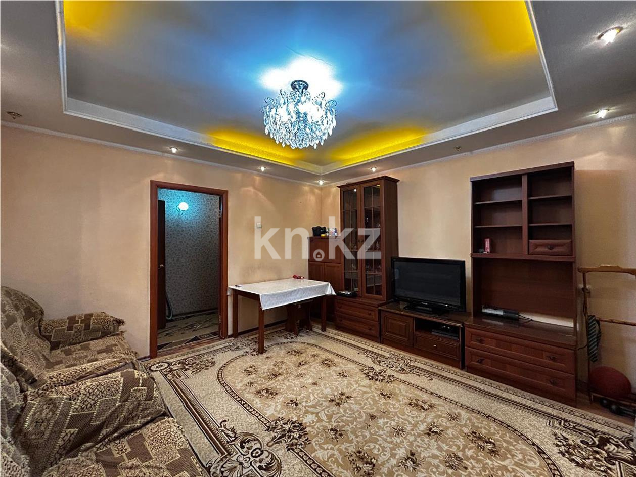 Продажа 3-комнатной квартиры, 63 м², ул. Гапеева - Продажа  трехкомнатных квартир в Караганде фото 1 из 14