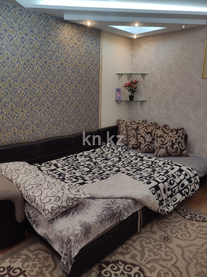 Аренда 1-комнатной квартиры посуточно, 48 м², ул. Бараева, дом  25 - ул. Валиханова - Продажа квартир в Казахстане фото 7 из 12