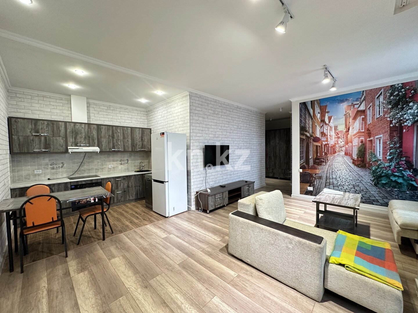 Продажа 2-комнатной квартиры, 56.8 м² в Караганде - фото 4