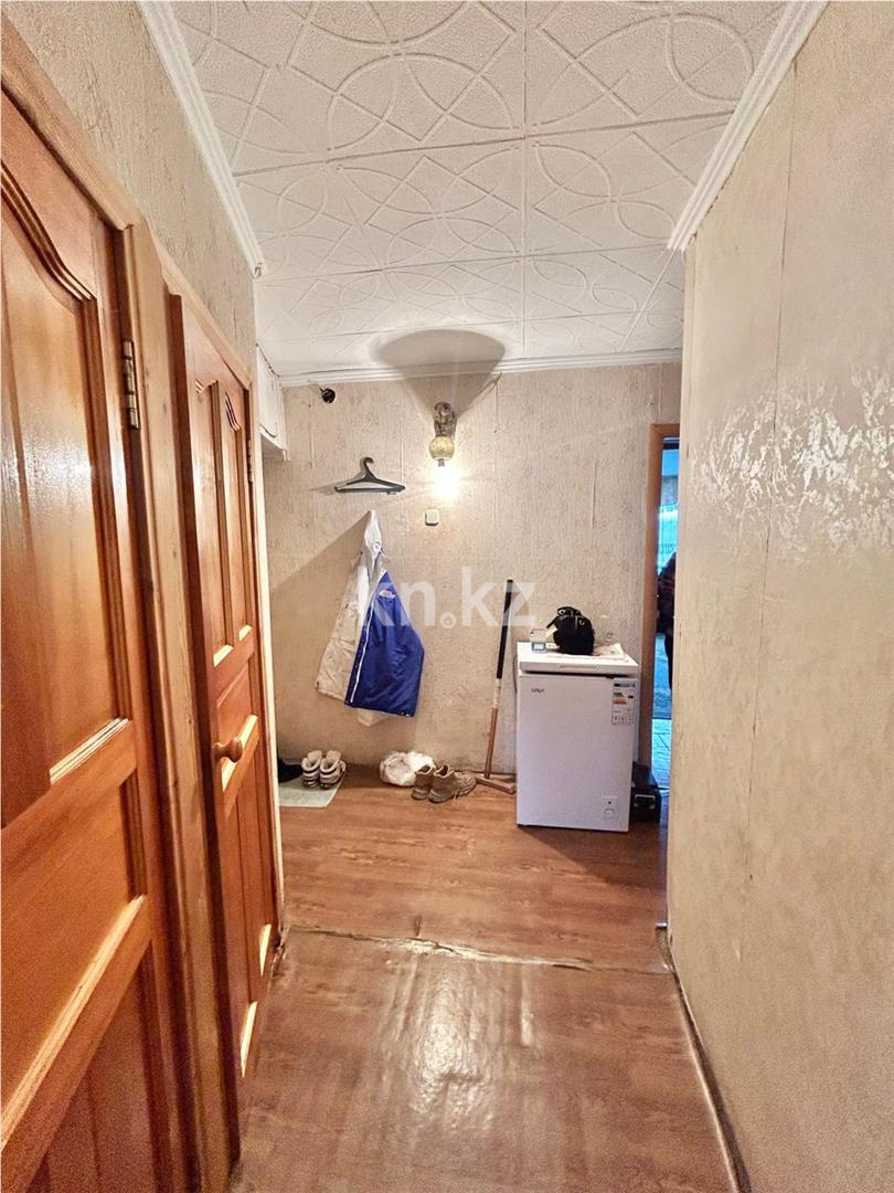 Продажа 2-комнатной квартиры, 47 м², 13 мкр., дом  36 в Караганде - фото 8