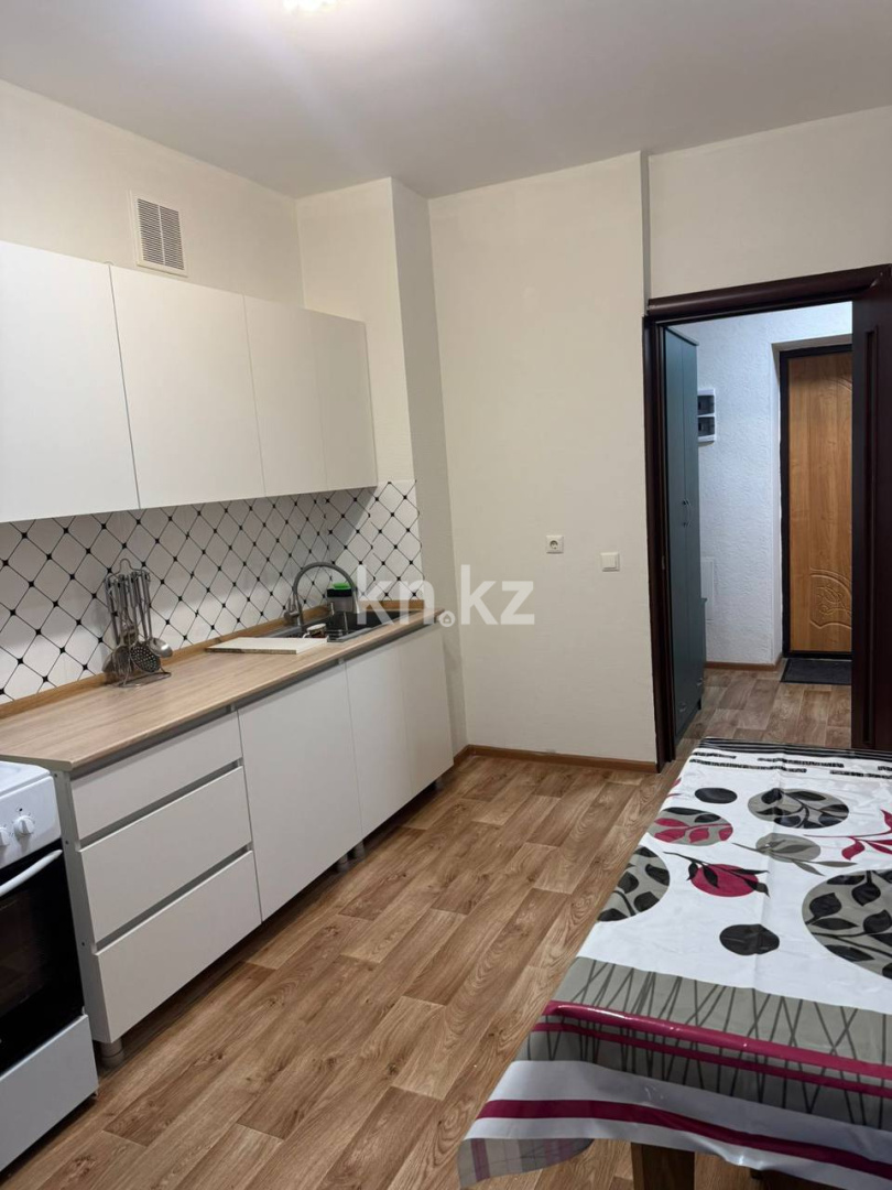 Аренда 1-комнатной квартиры, 42 м² - Аренда квартир помесячно в Астане фото 1 из 9