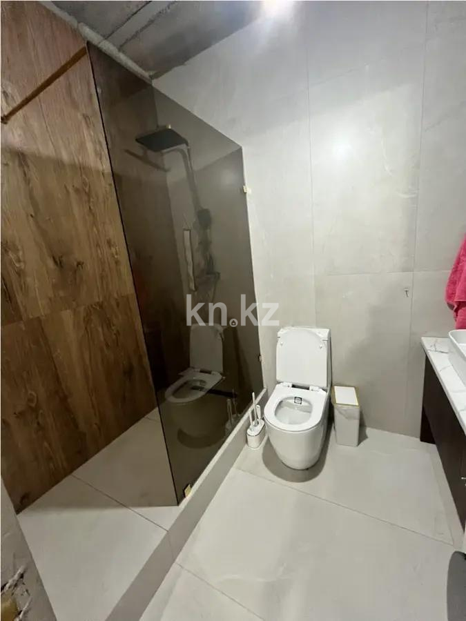 Продажа 2-комнатной квартиры, 72 м², ул. Букетова, дом  3 в Караганде - фото 4