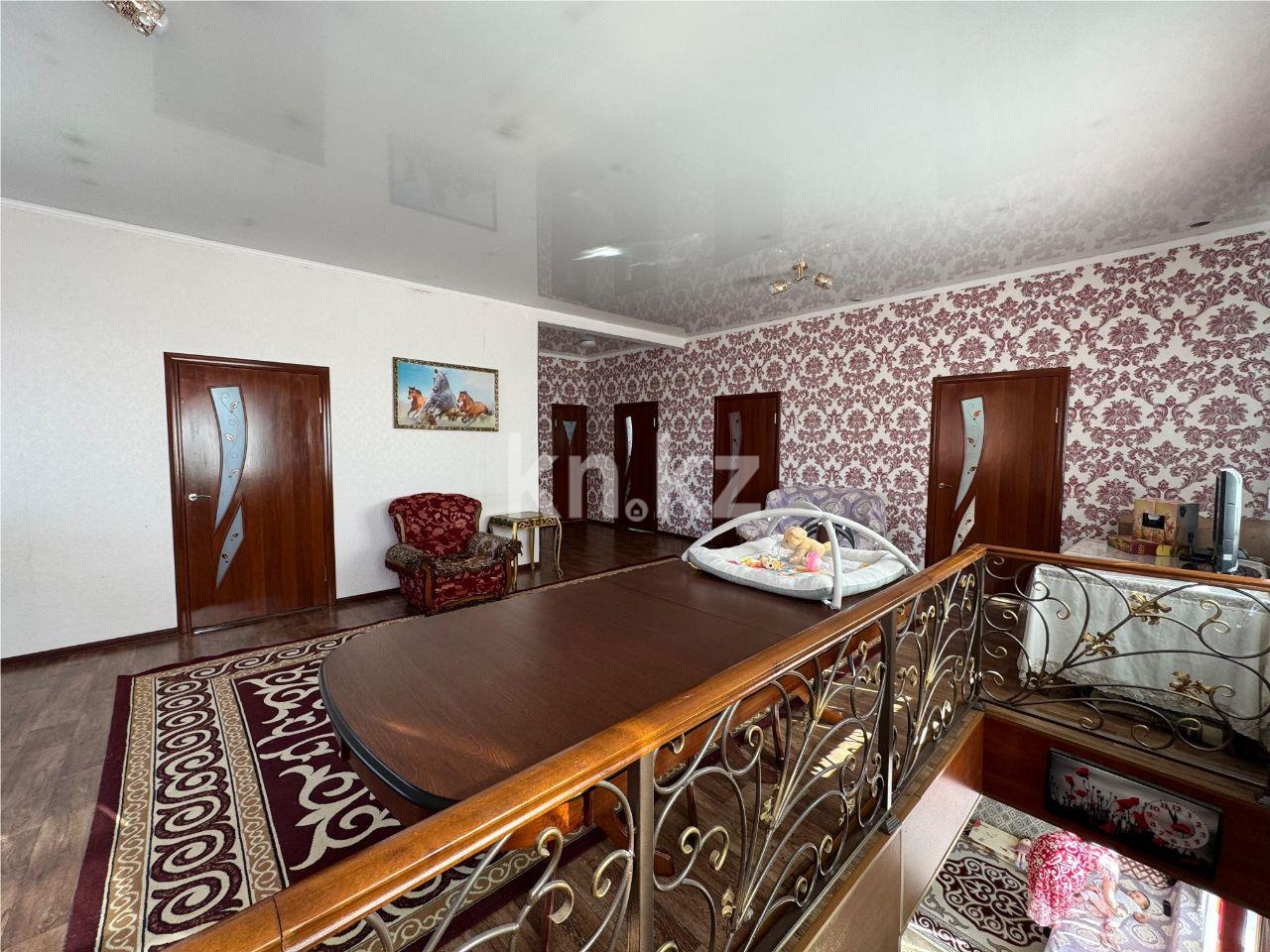 Продажа 7-комнатного дома, 220 м², ул. Менделеева, дом  39 - Продажа домов, коттеджей в Караганде фото 11 из 28