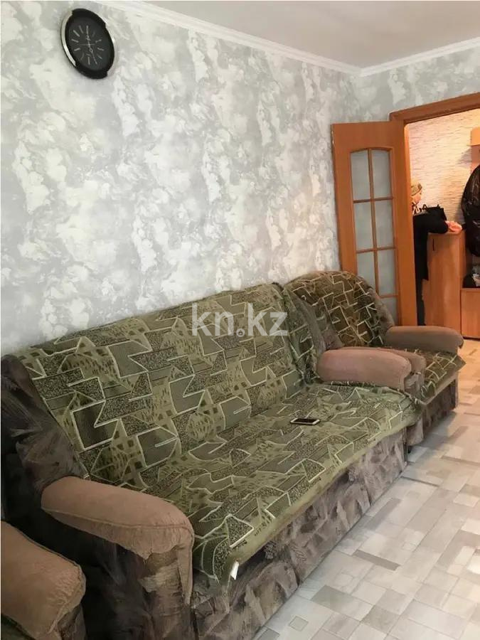 Продажа 3-комнатной квартиры, 63 м², пр. Республики, дом  18 - Продажа  трехкомнатных квартир в Караганде без посредников с фото фото 1 из 5
