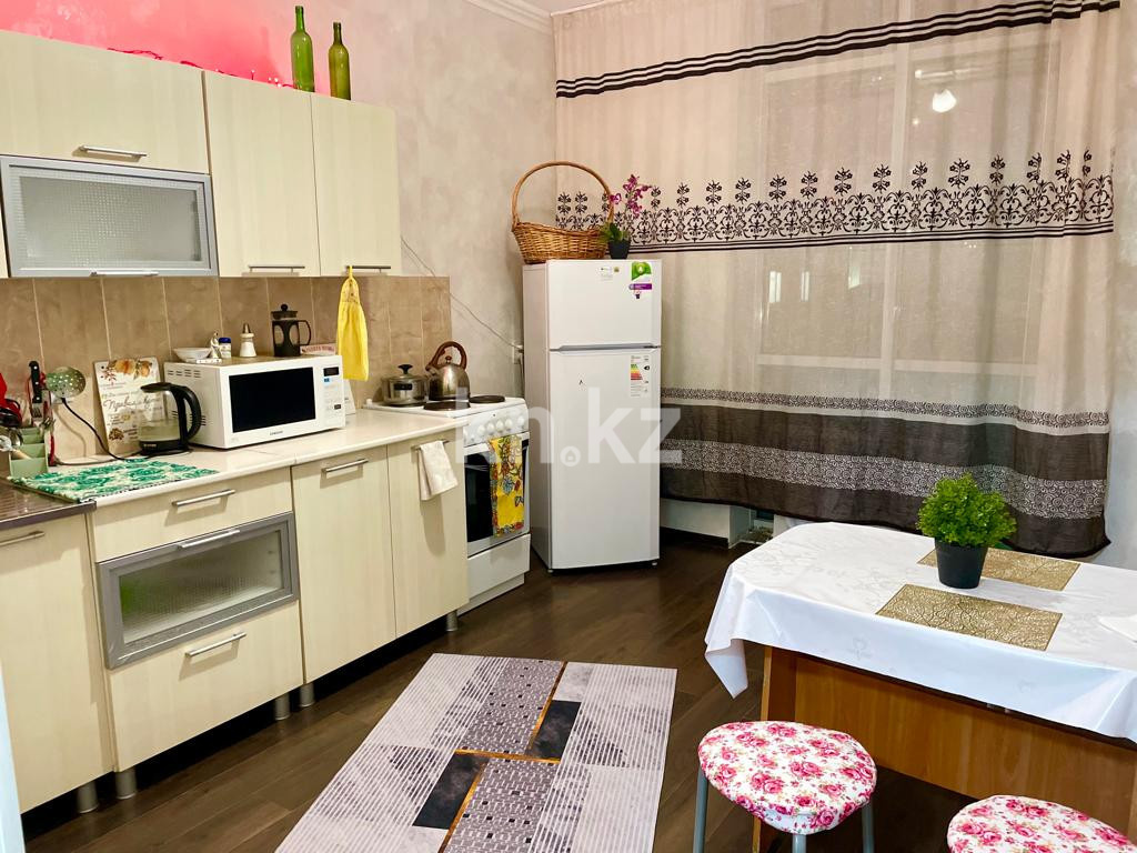 Аренда 1-комнатной квартиры посуточно, 43 м², ул. Иманбаевой, дом  10 в Астане - фото 4