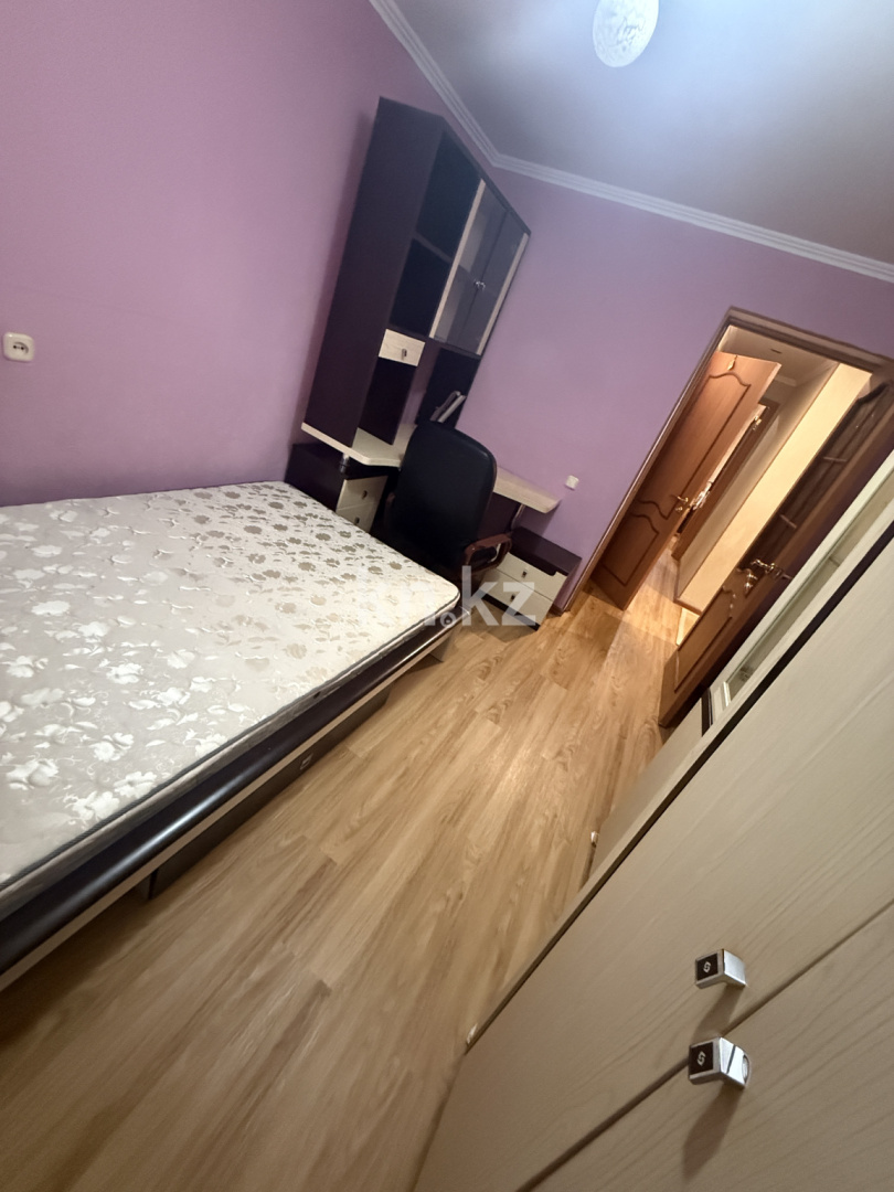 Продажа 3-комнатной квартиры, 63 м², ул. Аманжолова, дом  7 - Продажа квартир в Караганде фото 8 из 20