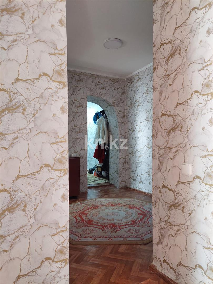 Продажа 3-комнатной квартиры, 60 м², ул. Гоголя - Продажа  трехкомнатных квартир в Караганде фото 11 из 14