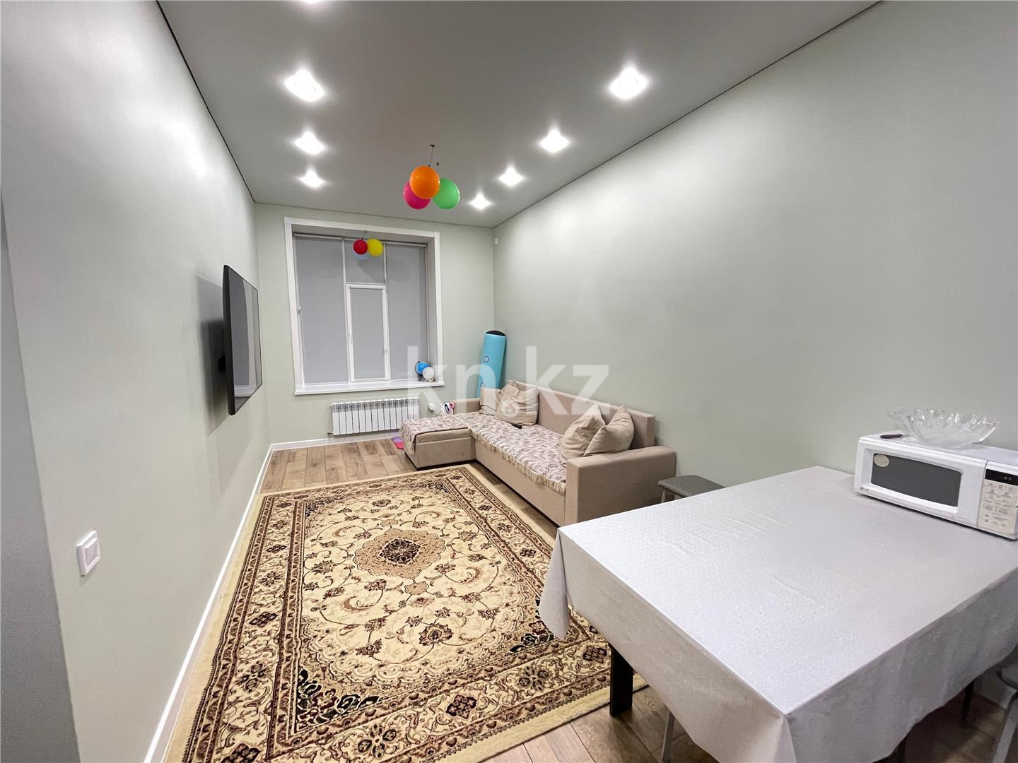 Продажа 2-комнатной квартиры, 45 м², ул. Сатыбалдина - Продажа  двухкомнатных квартир в Караганде фото 4 из 10