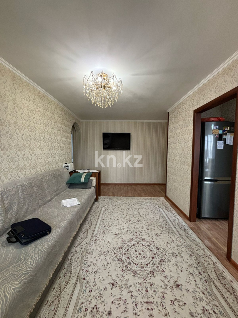 Продажа 3-комнатной квартиры, 55 м², мкр-н 15, дом  27 - Продажа  трехкомнатных квартир в Караганде фото 1 из 7