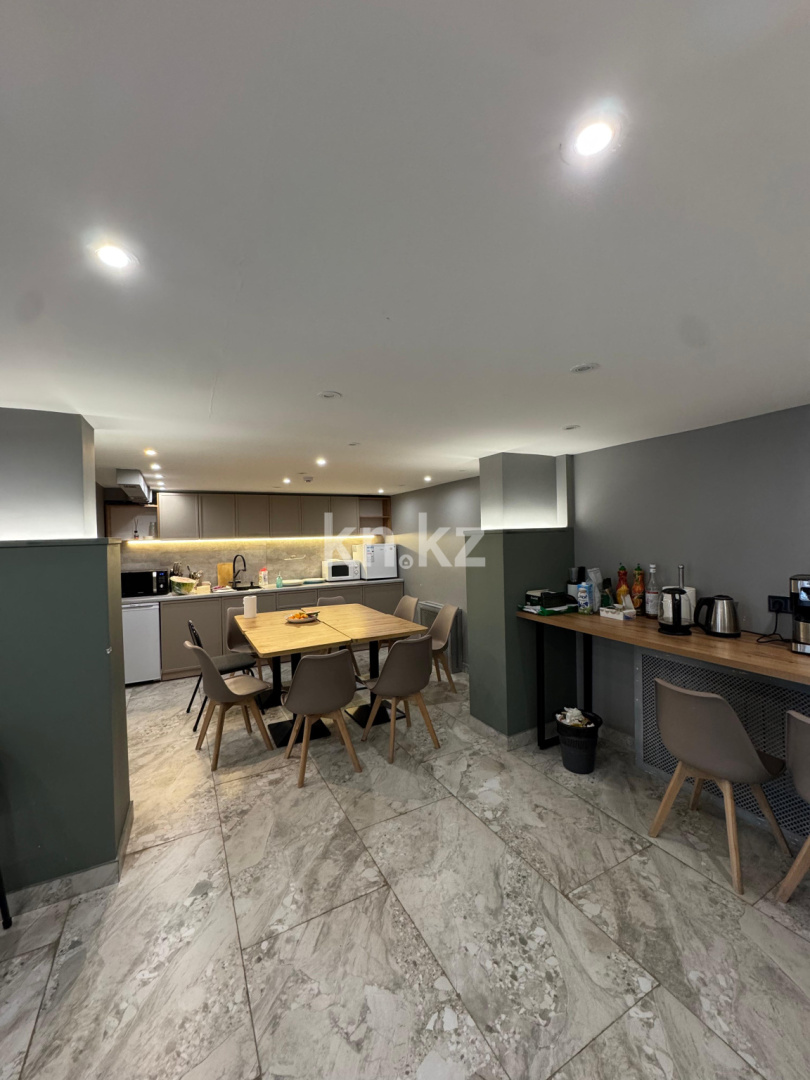 Продажа , 280 м², ул. Омарова, дом  2/1 - Сагынак - Продажа офисных и торговых помещений в Астане с фото фото 12 из 13