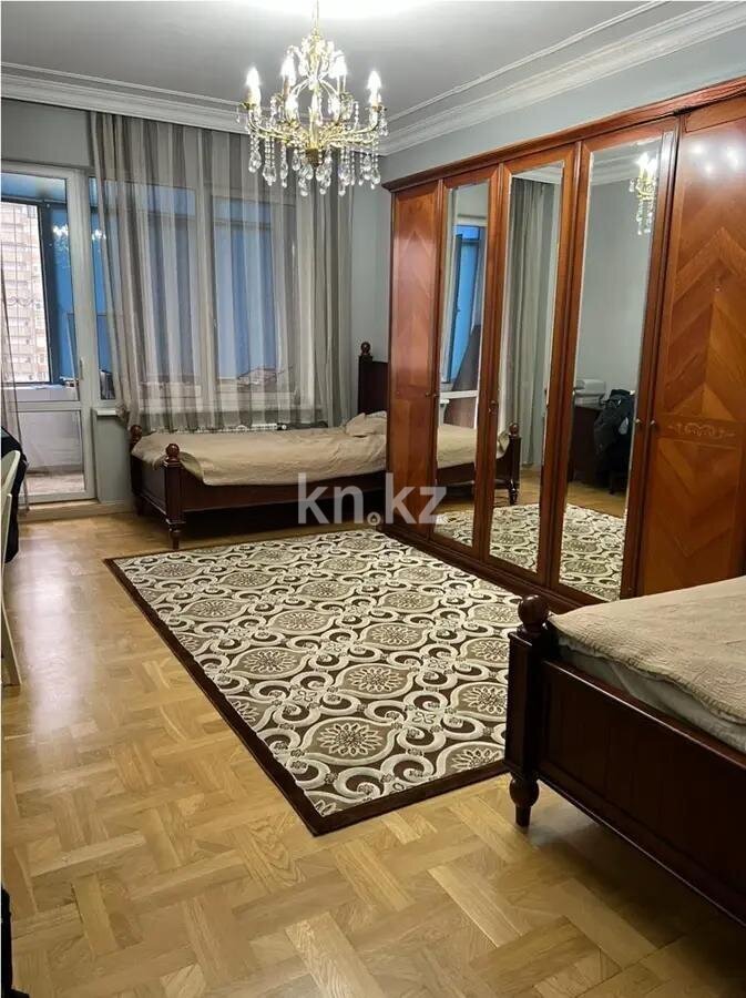 Продажа 4-комнатной квартиры, 205 м² в Алматы - фото 4