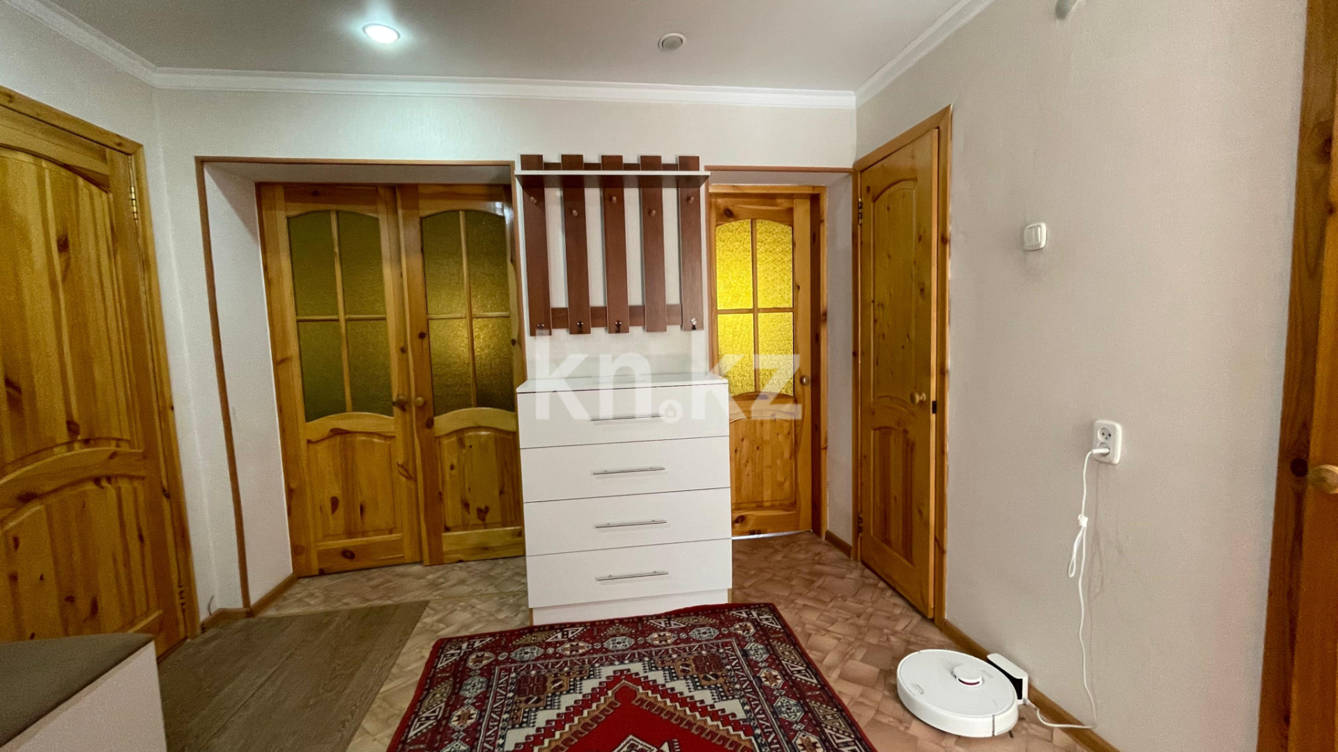 Продажа 3-комнатной квартиры, 58 м², ул. Аманжолова в Караганде - фото 2