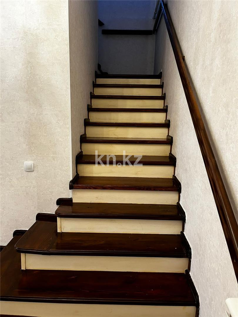 Продажа 9-комнатного дома, 370 м², Таугуль в Караганде - фото 19