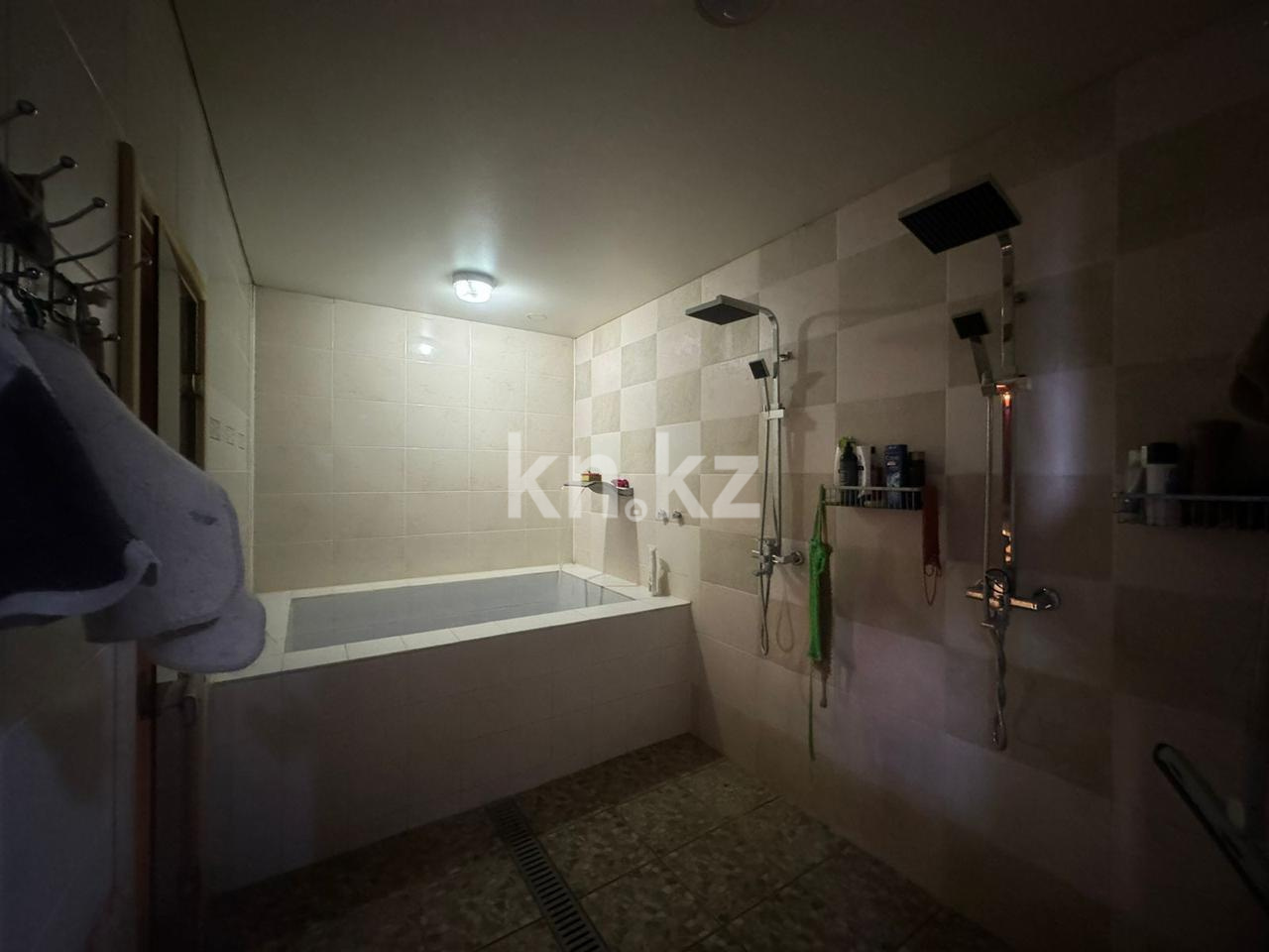 Продажа 4-комнатного дома, 400 м², ул. Абая - Продажа домов, коттеджей в Темиртау фото 14 из 17