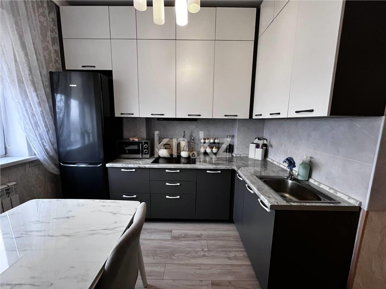 Продажа 3-комнатной квартиры, 68 м², ул. Дюсембекова - Продажа и аренда недвижимости в Караганде фото 16 из 52