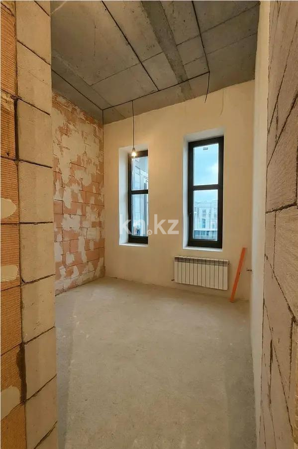 Продажа 3-комнатной квартиры, 130 м², ул. Аманжолова, дом  22 - Продажа  трехкомнатных квартир в Астане с фото фото 3 из 5