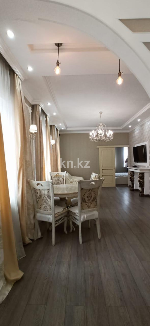 Продажа 2-комнатной квартиры, 60 м², ул. Ержанова в Караганде - фото 3